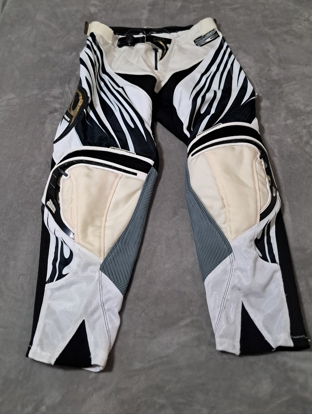 Vtg MSR Phantom Striped Black & White Motocross Pants Ventilation Technology 32.